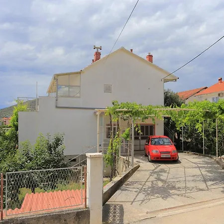 With Parking Space - 23205 Apartman