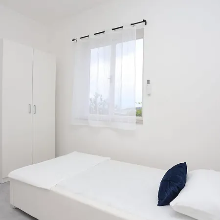 Apartment With Parking Space - 23205