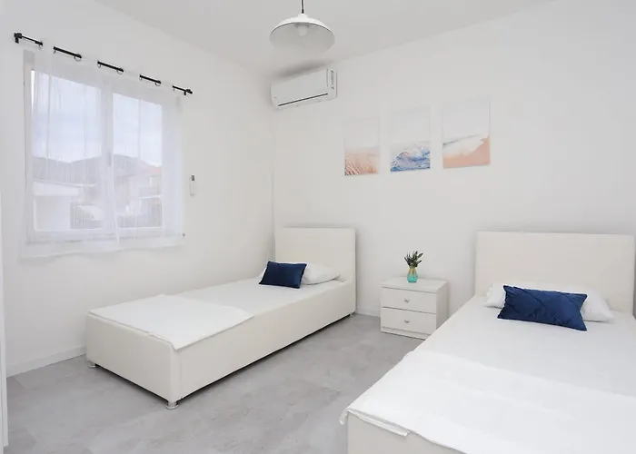 Apartment With Parking Space - 23205